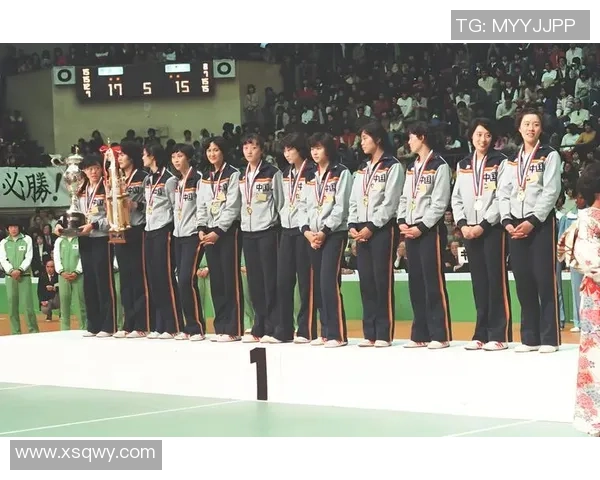 重庆排球队的奋斗与荣耀：一段排球精神的真实纪实之旅